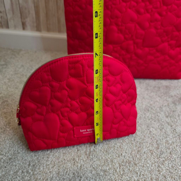 Kate Spade Red Quilted Heart Tote Bag & Cosmetic Pouch Set - Picture 4 of 9